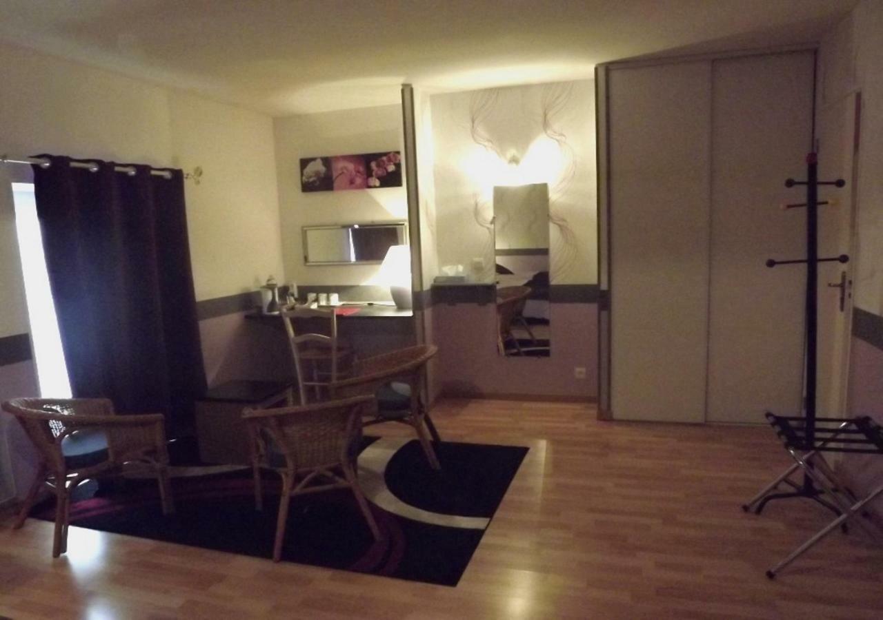 Sidiailles Logis De Chezelles B&B 외부 사진